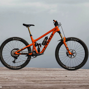 Bicicleta de Montaña Pivot Firebird 29 Original Nueva 2022 - OEM Personalizada con 1 Año de Garantía - Product Image 1