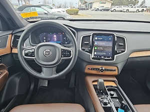 V*olvo XC90 B6 Plus Bright Theme 7P d'occasion en bon état, modèle 2024 - Product Image 2