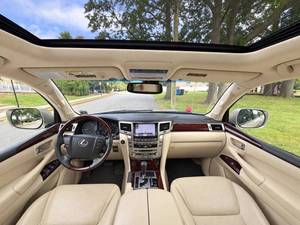 Lexus LX 570 d'occasion 2015 à prix bas à vendre - Product Image 3