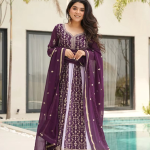 Presentando New Heavy Faux Georgette con trabajo de bordado de secuencia Anarkali con Duppata - Product Image 1