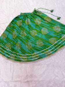 Lehnga Choli Fournisseur mondial de vêtements indiens d'excellente qualité pour enfants filles - Product Image 4