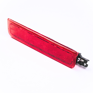 2K0945087C Troisième feu stop arrière central à LED pour VW Caddy III Caddy IV (2004-2020) - Product Image 2