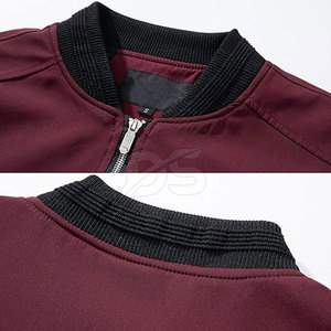 แจ็คเก็ตบอมเบอร์ผู้ชายแบบซิปเต็มตัว สีตามสั่ง สำหรับฤดูหนาว พร้อมโลโก้ด้านหน้า คุณภาพพรีเมียม น้ำหนักเบา ระบายอากาศได้ดี แห้งเร็ว เป็นมิตรกับสิ่งแวดล้อม - Product Image 3