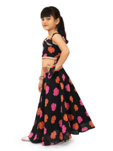 Shoryam Moda de Lujo Lehenga Choli Negro con Flores de Organza para Niñas |   Vestido Étnico Largo Hasta el Suelo, Diseño Contemporáneo, para Bodas y Fiestas - Product Image 2