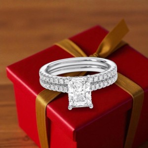 1.60 CT E-F/VVS-VS (กลาง1.00 CT) สดใส & ตัด Moissanite เพชรแหวนหมั้นกับวงจับคู่สีทอง - Product Image 4