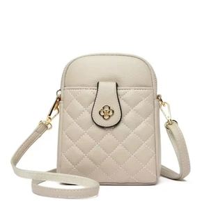 Sac à bandoulière pour femme en cuir de vache véritable, élégant, texture grainée - Product Image 2