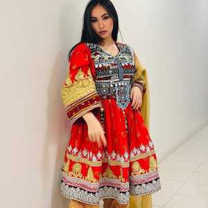 FABRICANTS PROFESSIONNELS ROBES AFGHANI DE QUALITÉ SUPÉRIEURE POUR FEMMES ROBES TRIBAL VINTAGE KUCHI AFGHAN FAITES MAIN DISPONIBLES À LA VENTE - Product Image 2