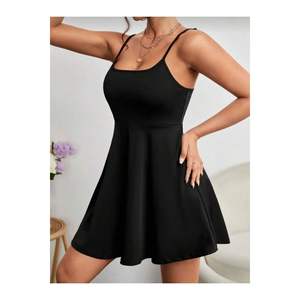 Abito da cocktail nero con spalline sottili - Product Image 1