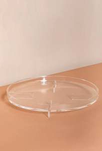 Forme ronde de plateau en acrylique transparent fabriqué à la main et design élégant parfait pour le service des aliments dans les hôtels et les restaurants - Product Image 2