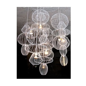 Lámpara Colgante LED Estilo Rústico, Acabado en Ratán Natural, Construcción de Aluminio y Vidrio, Diseño Personalizable - Product Image 4