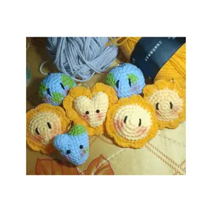 Crochet soleil et terre porte-clés-meilleur vendeur porte-clés chaîne à la main sourire soleil et terre Adorable vente pas cher à prix compétitif