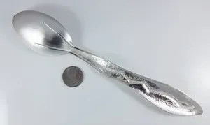 Cuillère de service en acier inoxydable de grande qualité avec poignée en zigzag parfait ensemble d'ustensiles de couverts pour la maison et la cuisine - Product Image 5