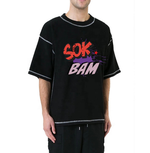 Vente en gros de t-shirts de luxe 280gsm oversize en coton pour homme, épaule tombante, col rond avec impression numérique et coutures contrastées - Product Image 2