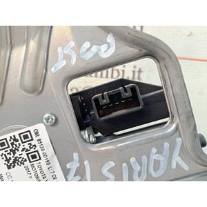 MOTOR DEL LIMPIAPARABRISAS TRASERO TOYOTA Yaris Serie 85130-0D190 2NRFKE gasolina 1497 (17>20) - Product Image 4
