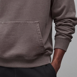Sweat à capuche côtelé pour homme, style pull, design minimaliste avec logo personnalisé et coutures durables pour commandes en gros 2026 - Product Image 4