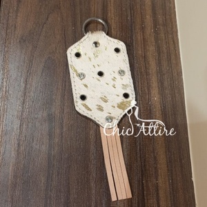 พวงกุญแจรถสไตล์ตะวันตกพวงกุญแจหนังวัวแท้ใหม่พวงกุญแจเพชรใช้ได้ทั้งชายและหญิง - Product Image 1