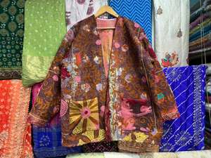 Veste Kantha vintage brodée à la main : Manteau en coton Suzani bohème - Product Image 6