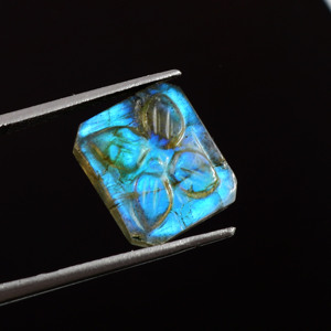 Sculpture moghole personnalisée Labradorite naturelle pierre précieuse en vrac bleu vif Flash changement de couleur optimal produits en vrac forme de taille personnalisée - Product Image 1