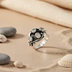 Bague en argent sterling 925 avec pierres précieuses pour femmes, bijoux tendance plaqués or, design géométrique, religieux, principalement en laiton - Product Image 2