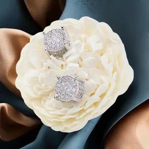 Pendientes de Plata de Ley 925 con Diamantes Moissanite de Grado D, Diseño de Joyería Masculina de Lujo - Product Image 1