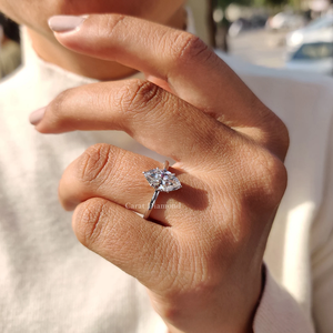 Impresionante anillo de bodas de diamante creado en laboratorio con ajuste perfecto y pulido de espejo para un brillo duradero y belleza de la India - Product Image 6