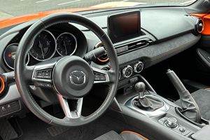 รถมือสองสภาพดีเยี่ยม Mazda MX-5 Miata RF รุ่นฉลองครบรอบ 30 ปี ปี 2019 - Product Image 1