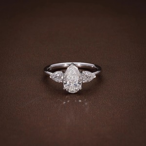 Anillo de Compromiso con Diamante Cultivado en Laboratorio en Forma de Pera, Certificado F VVS, Chapado en Oro de 18K, 1.15 Quilates, para Regalo de Aniversario de Bodas, Moderno - Product Image 1