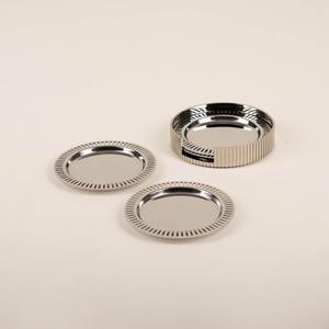 Posavasos hechos a mano de nogal de diseño antiguo de calidad premium duraderos para proteger mesas de madera en casas rústicas modernas - Product Image 3