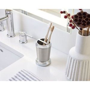 Porte-brosse à dents en métal design avec un style minimaliste pour une salle de bain moderne - Product Image 1