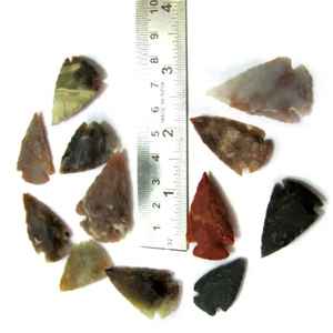 Vente en gros de pointes de flèches en agate naturelle artisanales en pierre semi-précieuse pour la guérison Reiki et la technique sculptée Feng Shui - Product Image 5