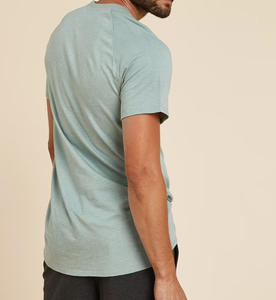 T-shirt oversize pour homme en coton biologique 100% respirant, style ample, tissu tricoté 180 grammes, motif uni, teinture unie, décontracté - Product Image 3