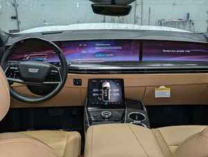 Offre incroyable Cadillac Escalade IQ Sport 2 2025, SUV à transmission intégrale - Product Image 5