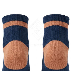 Chaussettes de sport décontractées pour hommes de haute qualité, très vendues, à prix avantageux, respirantes et légères - Product Image 2