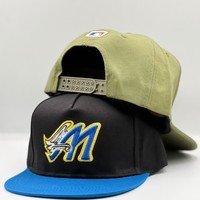 Topi Snapback 5 Panel Custom dengan Detail Kancing Bordir 3D, Pinggiran Datar, Model Baseball untuk Penggunaan Kasual, Olahraga, Luar Ruangan, dan Perjalanan