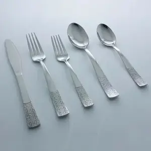 Service de couverts moderne en acier inoxydable avec poignée design élégante, parfait pour la maison, la cuisine et la vaisselle de mariage - Product Image 5