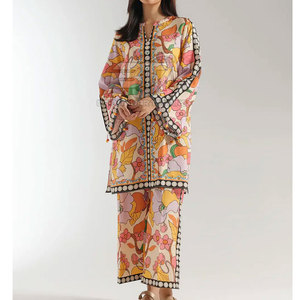Ensemble Salwar Kameez pakistanais de luxe, léger, 2 pièces, élégant, en organza pakistanais, sur mesure - Product Image 1