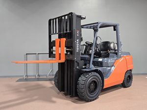 Mejor Precio, Montacargas Todoterreno CY de 1200 kg, Altura de Elevación de 3 m, 4x4, a Gasolina, Nuevo/Usado - Product Image 5