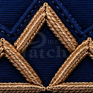Badge brodé à la main en fil d'or, patch décoratif personnalisé à coudre pour chapeaux, vêtements et uniformes - Product Image 6