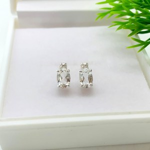 Boucles d'oreilles clous en argent sterling avec topaze blanche, coupe ovale, pierre de naissance d'avril, bijoux minimalistes, vintage, élégants, pour anniversaire, fête - Product Image 1