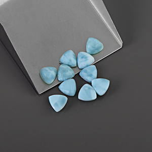 Cabochons en vrac en gros, pierres précieuses naturelles Larimar dominicaines, 3-21 MM, forme triangulaire, design en dôme, pour la fabrication de bijoux - Product Image 1