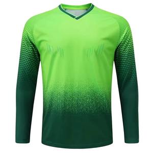 Hombres Nuevos Diseños Árbitro Uniforme Transpirable Árbitro Uniforme Fútbol Jersey - Product Image 1