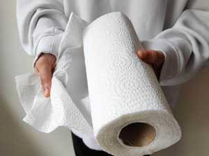 Papel de Cocina Multicapa de Alta Calidad, 2 Capas, Pulpa de Madera Virgen, Marca OEM, Papel de Cocina Absorbente Desechable al por Mayor - Product Image 1