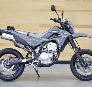 La mejor motocicleta todoterreno KLX 300SM 2024 - Product Image 1