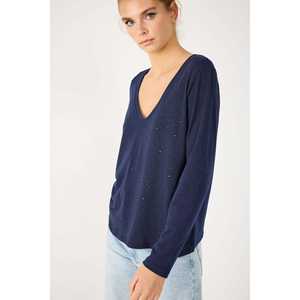 Blusa Casual con Cuello en V y Manga Corta con Logotipo Frontal, 100% Poliéster, Corte Regular, 220g - Product Image 6