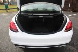 Mercedes-Benz Clase C C 300 4MATIC Sedán 2020, Automático, Turbo Gasolina, 23120 Millas, Neumáticos R19, Techo Panorámico, Tracción Delantera, Control de Crucero Adaptativo, Volante a la Izquierda - Product Image 5