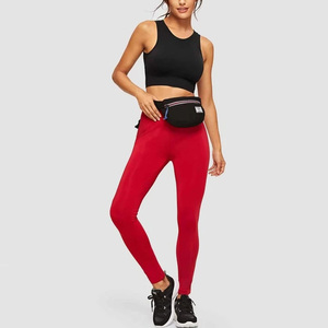 Ensembles d'entraînement pour femmes Gym Fitness avec logo personnalisé ensemble short et soutien-gorge sans couture et froissé à prix abordable - Product Image 4