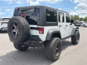 Jeep Wrangler Unlimited 4WD 2016, Automático de 5 Velocidades, Superventas - Product Image 4