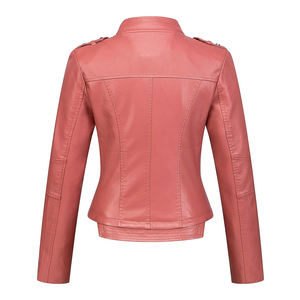 Venta al por mayor de alta calidad de la mujer corta PU Biker Jacket Soft Faux Leather Printed Fabric Stand Collar Cremallera Botones de invierno - Product Image 2