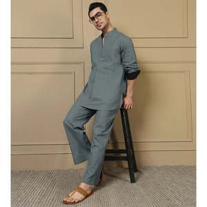 Ensemble Kurta et pantalon en coton gris uni pour homme Amanush, manches longues, col mandarin, tenue décontractée d'été, ensemble coordonné 2 pièces - Product Image 1