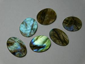 100% pierre précieuse de Labradorite taillée à facettes naturelles aux prix d'usine Lot de gros fournisseur de gemmes de Labradorite produit en vrac à vendre - Product Image 3